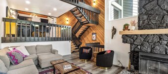 Ridgepoint Retreat Mountain Escape for 8 w/ Resort Amenities