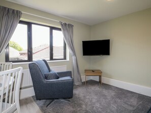 Living area - Seashell Suite at Marine Court (Littlehampton)