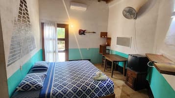 5 quartos, Wi-Fi de cortesia, roupa de cama
