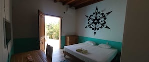 5 bedrooms, free WiFi, bed sheets