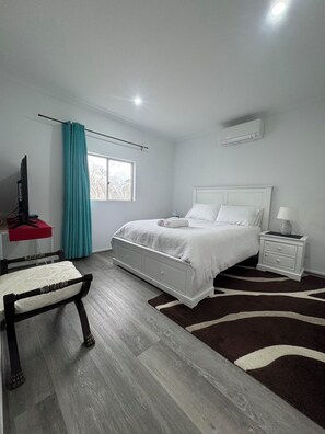 3 chambres, fer et planche à repasser, lit parapluie, Wi-Fi gratuit