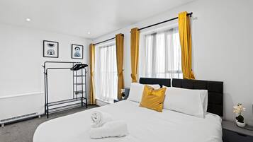 2 chambres, fer et planche Ă repasser, Wi-Fi gratuit, draps fournis