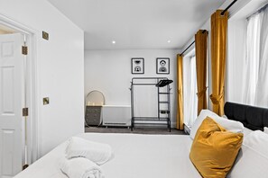 2 habitaciones, tabla de planchar con plancha y wifi gratis