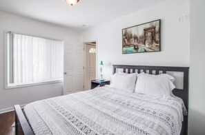 3 bedrooms, WiFi, bed sheets