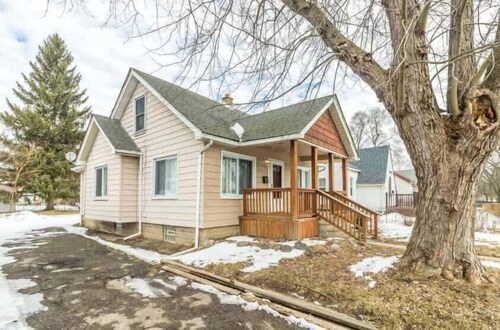 NEW! Pontiac Family-Friendly 3BR