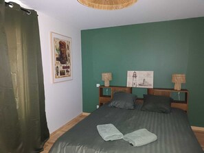 3 bedrooms, WiFi, bed sheets