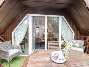 Outdoor dining - Valley Lodge 20 (Gunnislake)