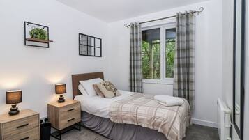 3 bedrooms, individually decorated, individually furnished, free WiFi