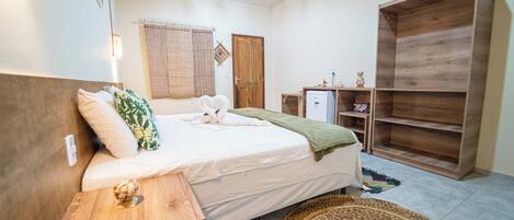 Standard Room, Garden View | Free minibar, free WiFi