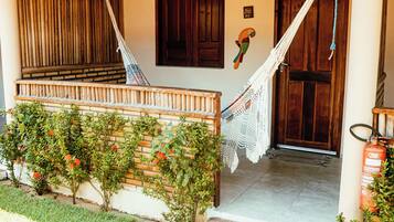 Free minibar, free WiFi