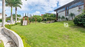 Villa | Property grounds - Mansão c 6 Suítes Luxo em Gravatá-SH128 (Gravatá)