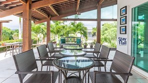 Villa | Outdoor dining