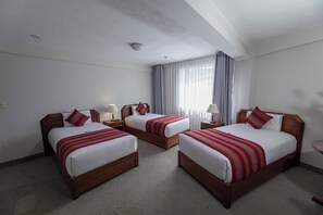 Superior Triple Room | Free WiFi - Quechua Plaza Hotel (Cusco)
