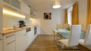 Private kitchen - Jägerhaus apartments (Hopfgarten)