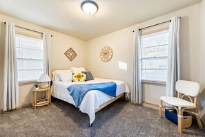 2 soverom, strykejern/-brett, wi-fi og sengetøy