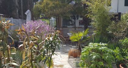 Studio 'Jülich' avec terrasse privée, jardin commun et Wi-Fi