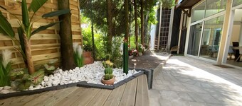 Gîte "La Maison du Ruisseau" with Private Terrace, Balcony and Wi-Fi