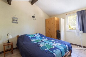 2 habitaciones, tabla de planchar con plancha y wifi 