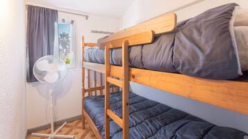 2 Schlafzimmer, Bügeleisen/Bügelbrett, WLAN