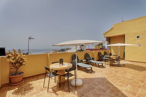 Outdoor dining - Apartment 'Candelaria C' with Wi-Fi (Valle Gran Rey)
