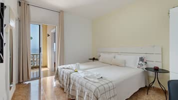 1 chambre, fer et planche Ă repasser, Wi-Fi, draps fournis