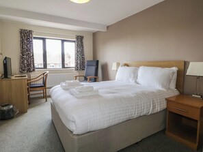 3 bedrooms, individually decorated, individually furnished, free WiFi