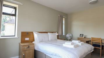 1 bedroom, individually decorated, individually furnished, free WiFi