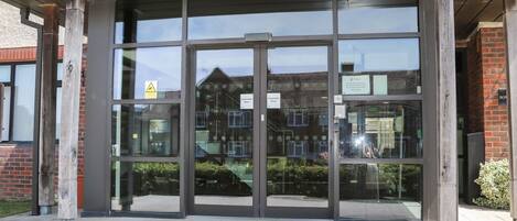 การตกแต่งภายนอก