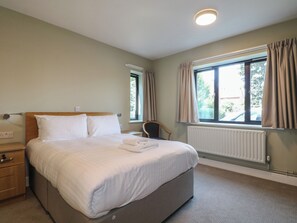1 chambre, décoration personnalisée, ameublement personnalisé
