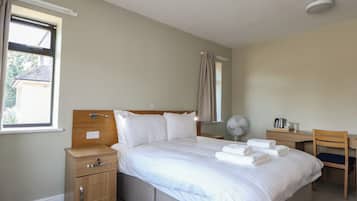 1 bedroom, individually decorated, individually furnished, free WiFi