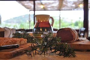 Food and drink - La Mandragola Relais - Il Torchio 2 (Crotone)