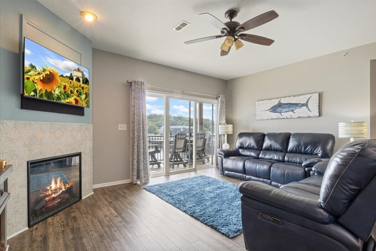 TV, fireplace, stereo, offices