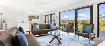 Lakeviews - Pet Friendly with Fireplace