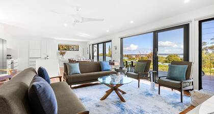 Lakeviews - Pet Friendly with Fireplace
