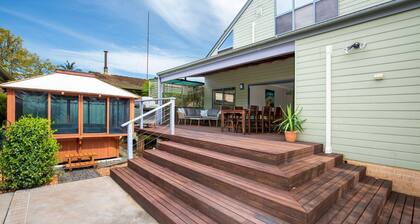 Pax & Coral - Pet Friendly House with Spa