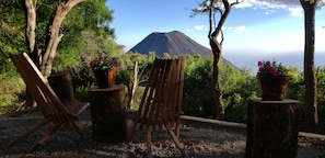 Property grounds - Tres Volcanes (Santa Ana)