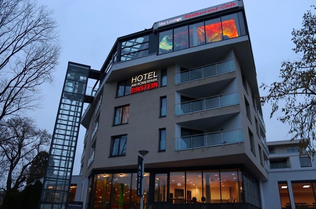 Mặt tiền nơi lưu trú