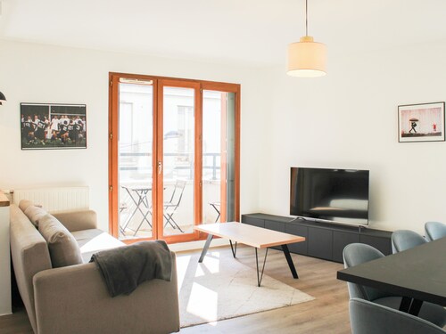Large apartment with balcony - Stade de France