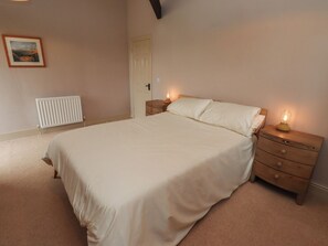 1 bedroom, individually decorated, individually furnished, free WiFi