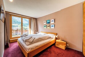 Appartamento, balcone, vista montagna | Wi-Fi gratuito