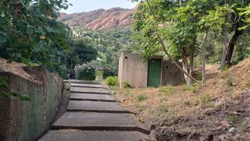 Enceinte de lâhĂ©bergement