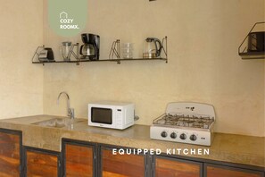 Fridge, microwave, stovetop, coffee/tea maker - Style & Comfort A/C Loft + Terrace + Pets (Oaxaca de Juárez)