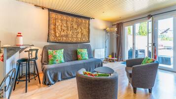 Télévision, table de tennis de table