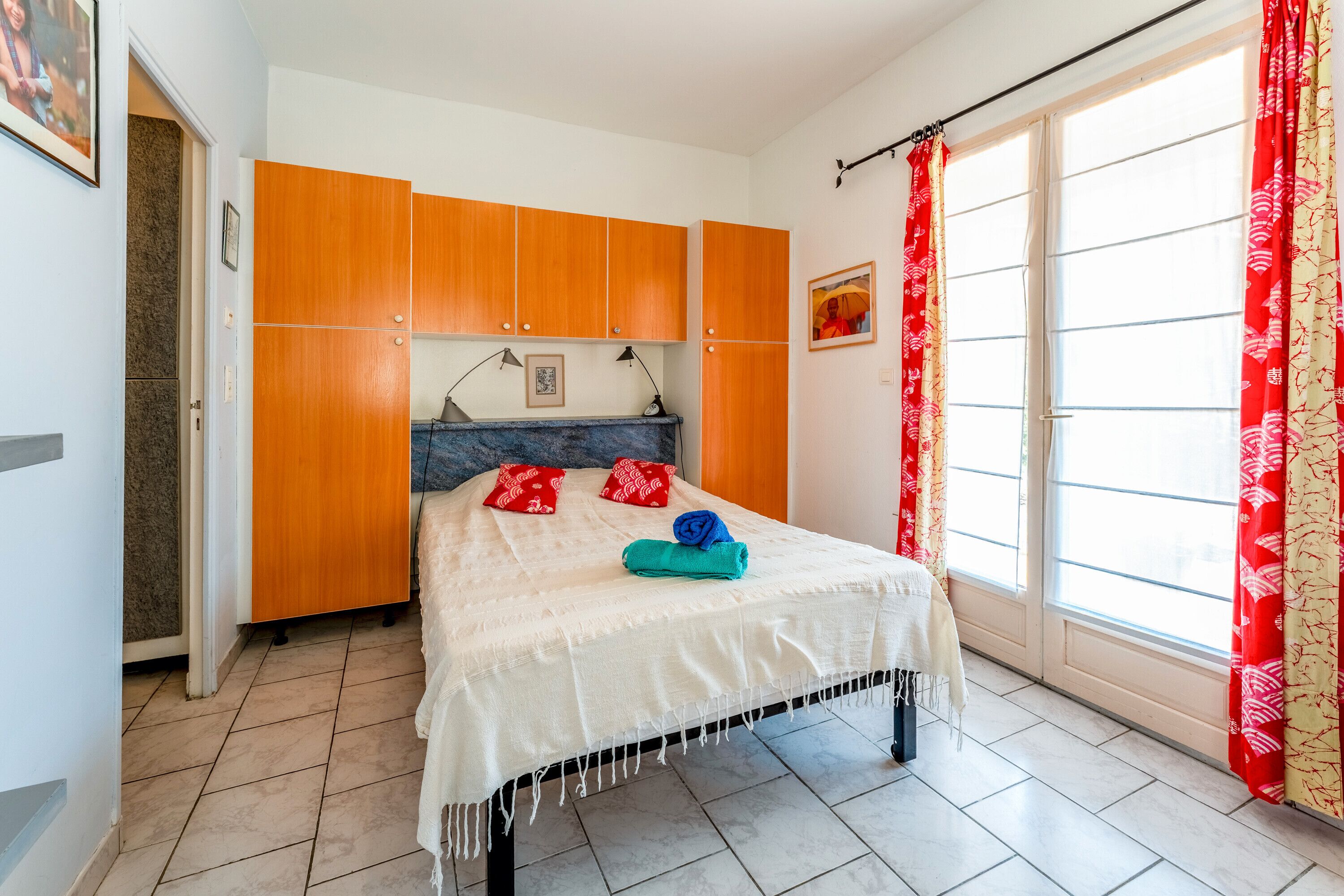 1 chambre, fer et planche à repasser, Wi-Fi, draps fournis