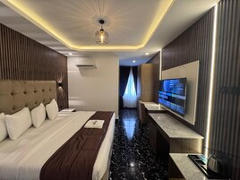 Allergikerbettwaren, Schreibtisch, kostenloses WLAN, Bettwäsche