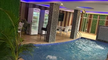 Piscina externa