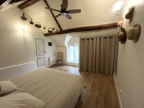 1 bedroom, travel crib, free WiFi, bed sheets