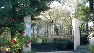 Enceinte de l’hébergement