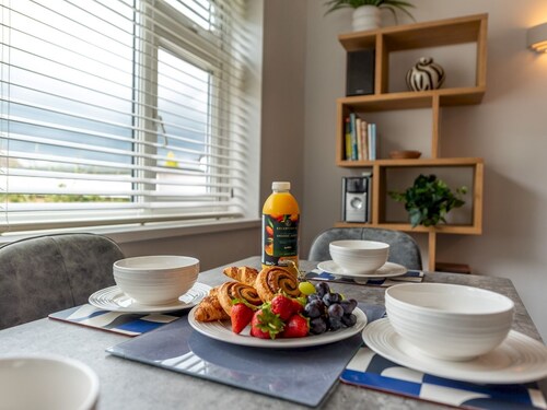 Silverdale Secret Gem with Private Garden | Pass the Keys