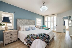 3 bedrooms, iron/ironing board, free WiFi, bed sheets